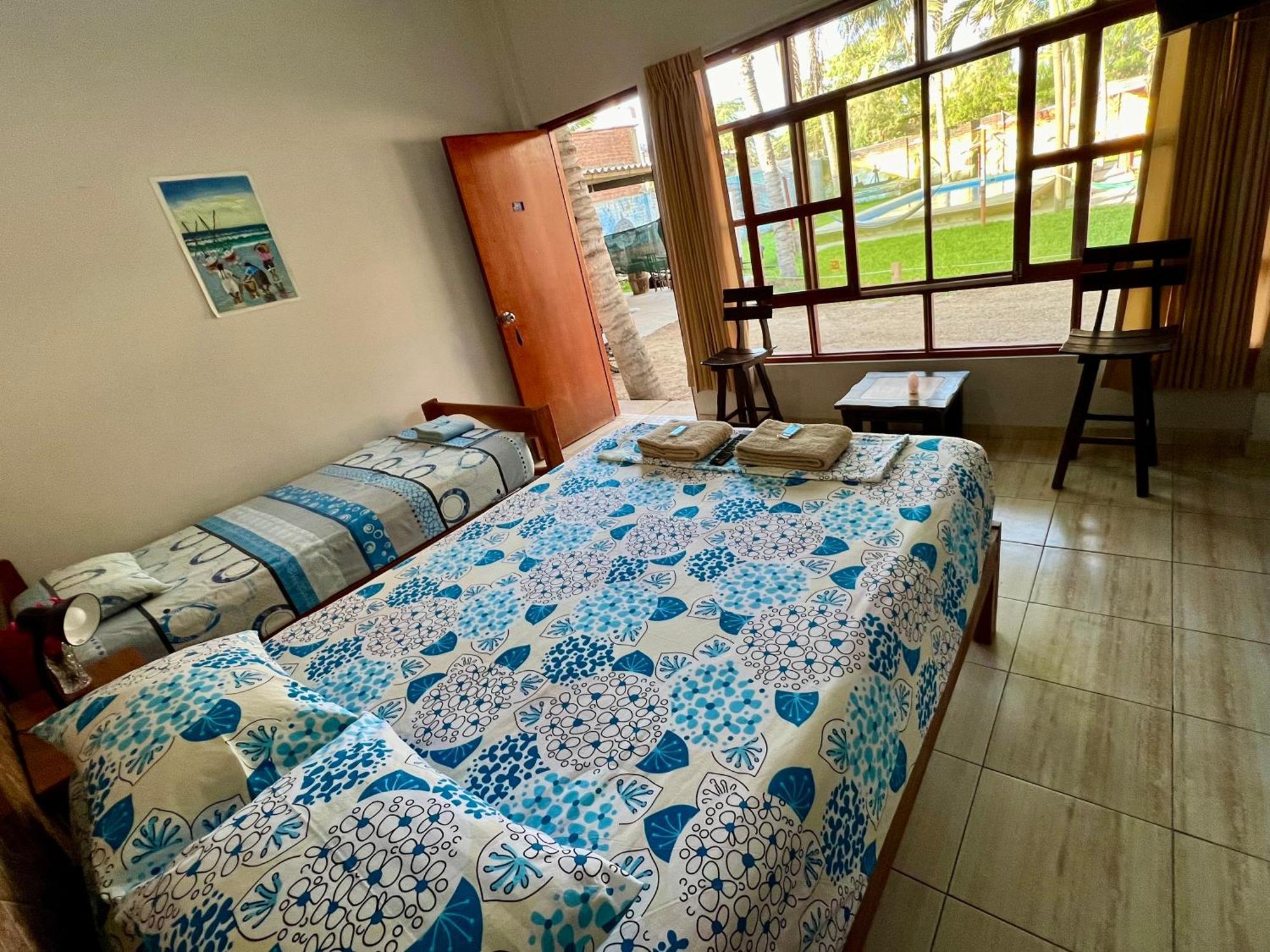 Stone House Mancora Hostel Kültér fotó
