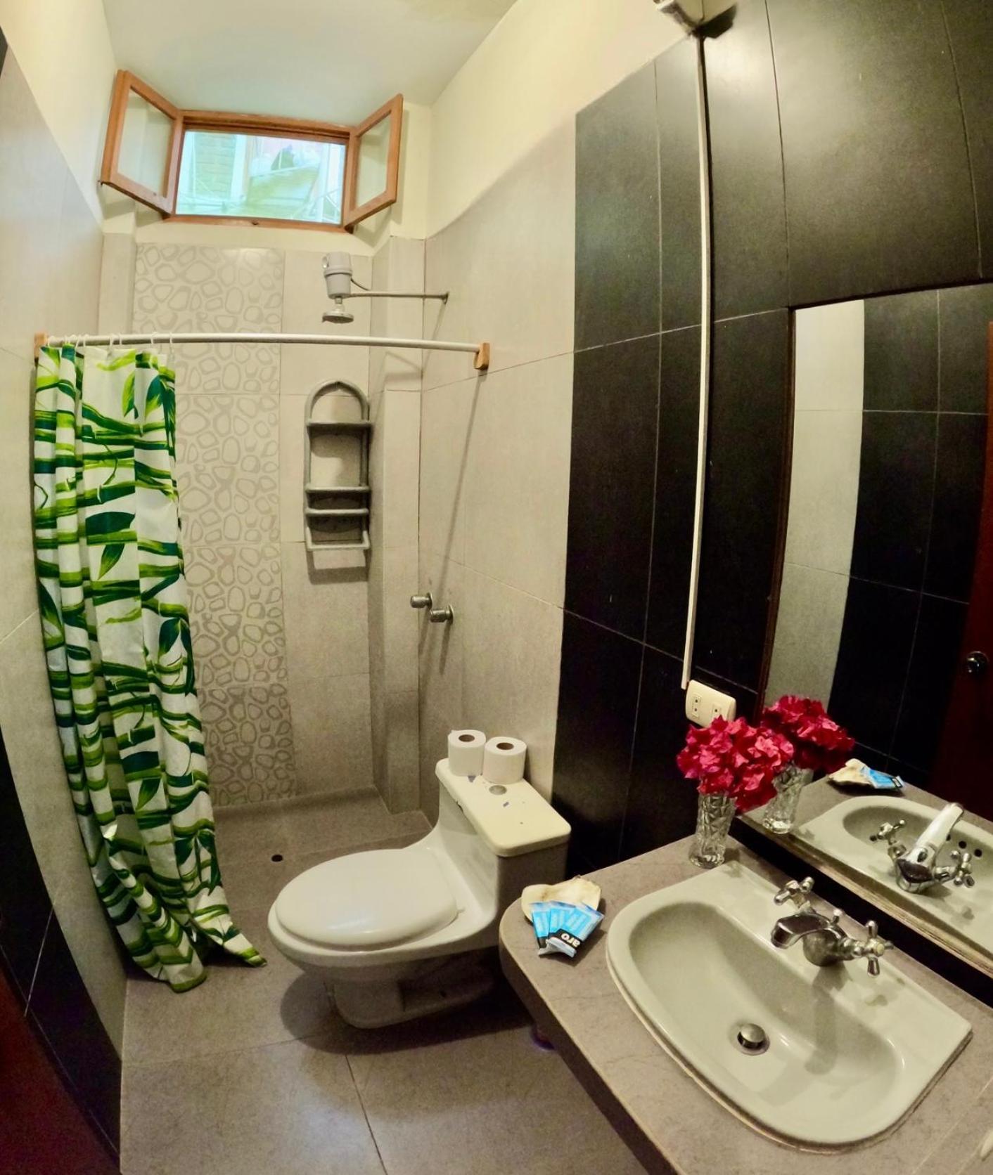 Stone House Mancora Hostel Kültér fotó